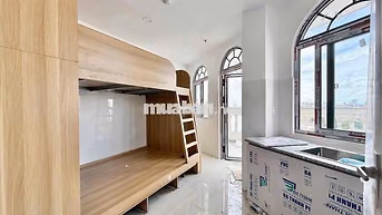 GIƯỜNG TẦNG BAN CÔNG 2 KHÔNG GIAN ĐI BỘ QUA VLU, MỚI 100% - FULL NT