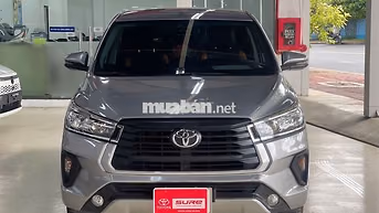 Toyota Innova 2.0E 2021 Số sàn Bạc