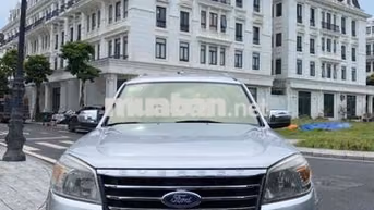 Ford Everest 2012 Số sàn Bạc