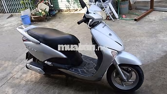 Honda Lead Bạc
