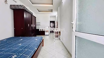 phòng full nội thất bancol Quận 3