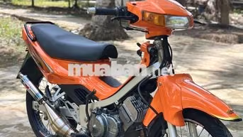 Suzuki màu Cam