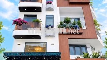 nhà phố mới 100% .có thang máy kiểu hiện đại 5pn sẵn nội thât