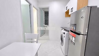 Thuê 2PN Ban Công Cho Sinh Viên Bạch Đằng Bình Thạnh Gần UEF, Hutech