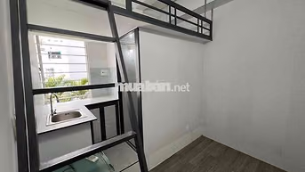 Cho Thuê Phòng Gác Mini Thang Máy Cửa Sổ Trời_Ngay Chợ Tân Định Q1