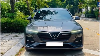 VinFast Lux A Premium 2019 Xám 10V Nâu Bò