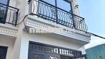 Cho thuê nhà mới tinh cự khối - Long biên - 3PN- Ô tô đỗ cửa - Full đồ