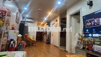 Bán chung cư Chung Cư Rainbow Linh Đàm 70m2  T12 giá 5,5 tỷ lô góc 2 t
