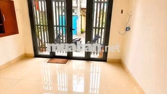NHÀ ĐẸP MẶT TIỀN Ở NGAY  PHÙNG VĂN CUNG- PHÚ NHUẬN