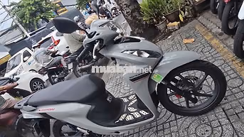 Vision 2024 Xám xi măng odo:8k.BS 62AL-09918.