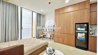 Studio sát công viên Hoàng Văn Thụ - Ban công, full nội thất