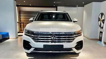 Volkswagen Touareg Luxury 2.0 TSI 2023 Trắng