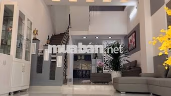 CHO THUÊ NHÀ MẶT TIỀN NGAY TRUNG TÂM