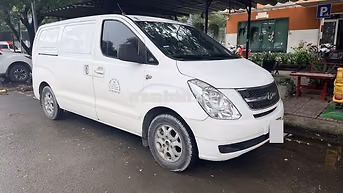 Hyundai Grand Starex Van 2015 Số sàn Máy dầu Trắng