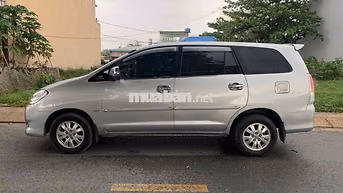 Toyota Innova 2011 Số sàn Bạc