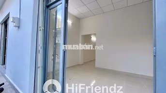 TRỐNG SẴN NHÀ NGUYÊN CĂN SIÊU RỘNG PHÙ HỢP Ở GIA ĐÌNH VỪA KINH DOANH.