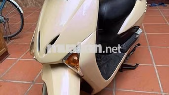Honda Lead Vàng kem Tự động