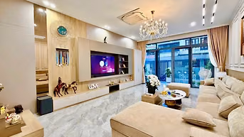 Bán biệt thự Nguyễn Chí Thanh Q.5 - 8m x 20m - 45 tỷ 