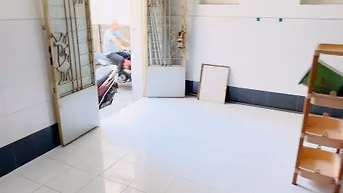 Bán nhà mặt tiền hẻm kinh doanh mua bán khu Hoa Sữa 