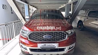 Ford Everest Titanium 2021 màu Đỏ, bảo hành 2027