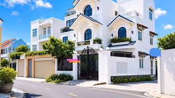 Bán nhanh biệt thự mặt tiền đường Thạnh Mỹ Lợi, 8x21, giá tốt