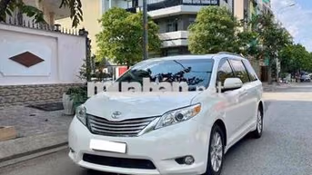 Toyota Sienna Limited AWD 2013 Trắng 65000 km