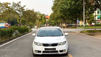 Kia Forte GDI 1.6 AT 2010 Trắng Tự động