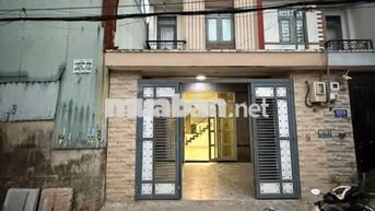CHO THUÊ NHÀ NGUYÊN CĂN 1 TRỆT 2 LẦU, DT 4×18 CÓ 3PN,4WC. HẺM XE HƠI