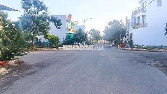 Lô đất 100m2  FULL thổ cư Tân Tập ,  MT  DT830