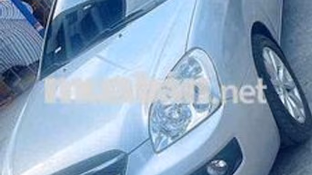 Kia Caren Số sàn 32.000 km Bạc 1 đời chủ