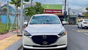 Mazda Mazda 2 1.5 AT 2022 Trắng 63.000 km