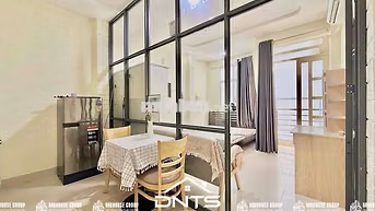 Căn hộ 40m2 Ngay ĐH ISB, chợ Tân Định, ban công, máy giặt riêng