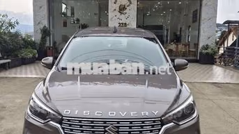 Suzuki Ertiga 7 chỗ màu Nâu