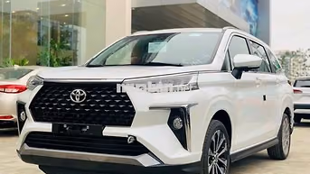Toyota Veloz Cross Top 1.5 CVT Trắng Tự động