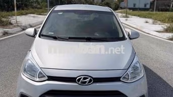 Hyundai i10 2016 Bản thiếu màu Bạc