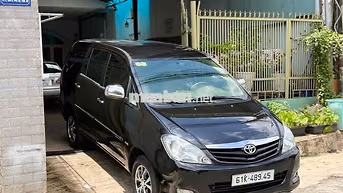 Toyota innova 2011 bản G