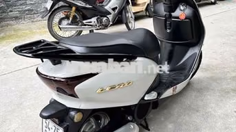Honda Lead Trắng Xăng phun (Fi)