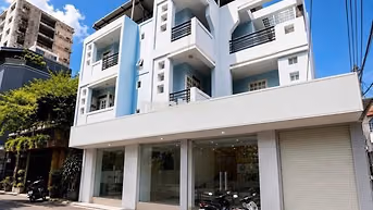 CHO THUÊ HXH TRẦN HƯNG ĐẠO Q1 - NGANG 15M, 3 TẦNG, ST, 77TR