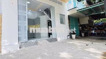 KHAI TRƯỜNG NHÀ NGUYÊN CĂN CHO THUÊ hai nhà vệ sinh GẦN CẦU CHỮ Y