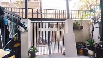 Bán đất tặng nhà cấp4 phố Minh Khai 60 m2 giá 10.6 tỷ sổ vuông vắn sổ