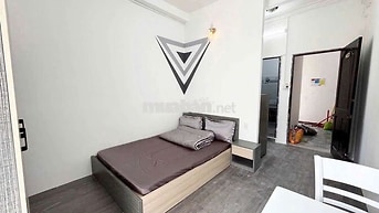 Căn Hộ 1 PN - 1PB và Ban Công tại CMT8, Quận 10