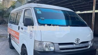 Toyota Hiace 2005 Tải Van 3 chỗ Trắng. máy dầu