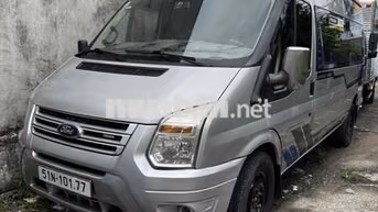 Ford Transit SX 2015 6 chỗ Bạc