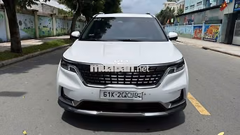 KIA Carnival 2021 Trắng 7 chỗ 7 vạn