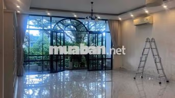 CHO THUÊ NGUYÊN TẦNG 2 - BAN CÔNG - NHÀ MẶT TIỀN - 2 PHÒNG - 1WC