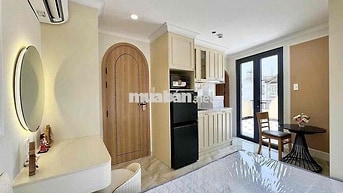 Khai Trương Studio Ban Công Ngay Học Viện Cán Bộ, Hàng Xanh, Hutech