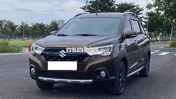 Suzuki XL7 Hybrid 2024 màu Xanh Khaki - Odo: 3 vạn