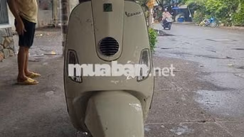 Piaggio Vespa LX125 Trắng Nguyên bản