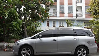 2009 Mitsubishi Grandis 2.4 Mivec 7 chổ số tự động
