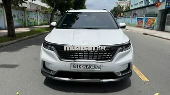 KIA Carnival 2021 Trắng 7 vạn km